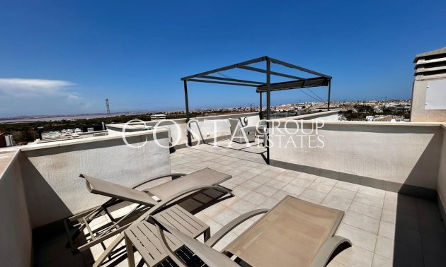 Resale - Villa -
Orihuela - Orihuela Costa