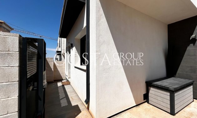 Resale - Villa -
Orihuela - Orihuela Costa