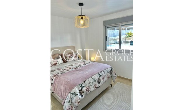 Resale - Apartments -
Orihuela - Orihuela Costa