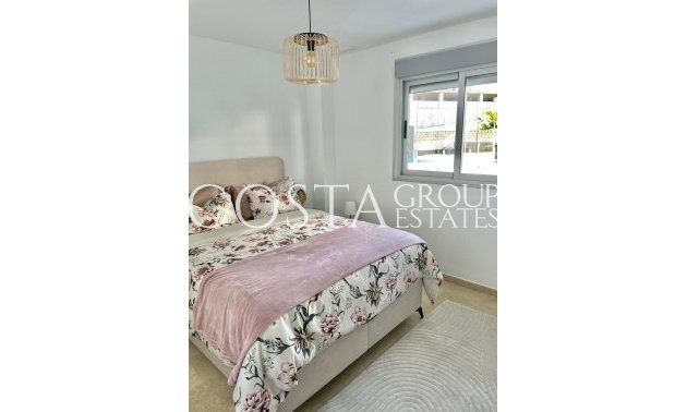 Resale - Apartments -
Orihuela - Orihuela Costa