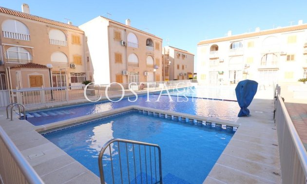 Resale - Apartments -
Torrevieja - Torrevieja Centro