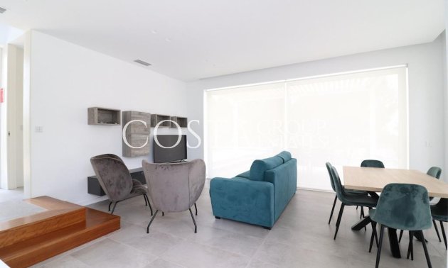 Resale - Villa -
Orihuela - Campoamor