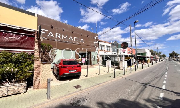 Resale - Villa -
Pilar de la Horadada - Pilar de la Horadada Centro