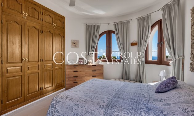 Wiederverkauf - Villa -
Benissa