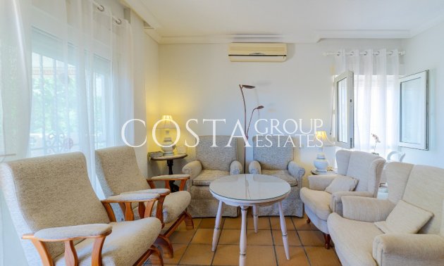 Resale - Villa -
Orihuela - Campoamor