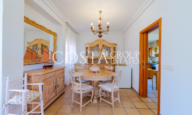 Resale - Villa -
Orihuela - Campoamor