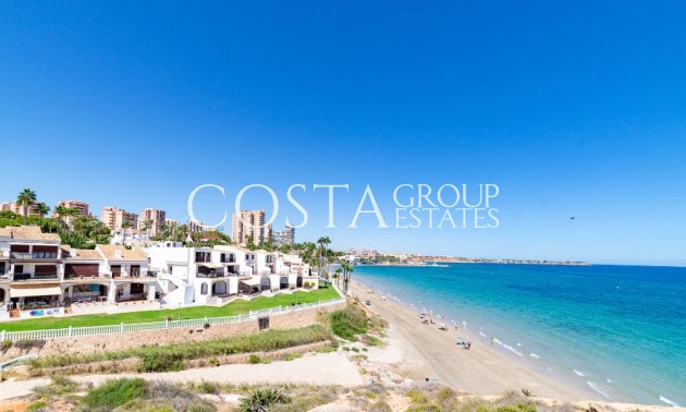 Resale - Villa -
Orihuela - Campoamor