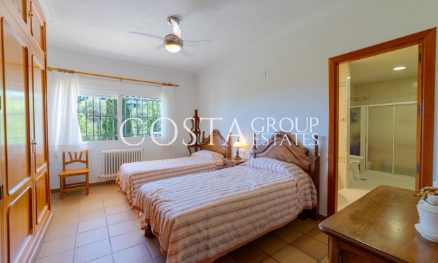 Resale - Villa -
Orihuela - Campoamor