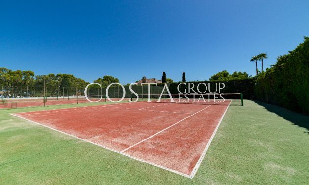 Resale - Villa -
Orihuela - Campoamor