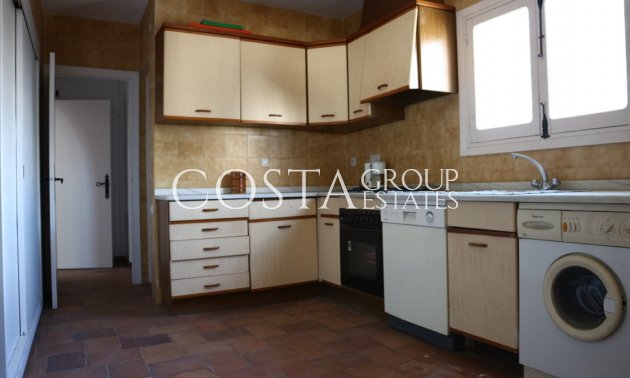 Resale - Villa -
Orihuela - La Zenia