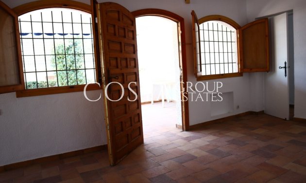 Resale - Villa -
Orihuela - La Zenia