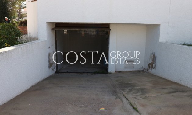 Resale - Villa -
Orihuela - La Zenia