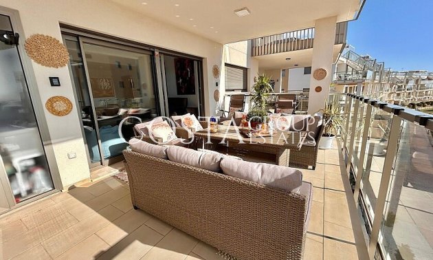 Resale - Apartments -
Orihuela - Villamartin