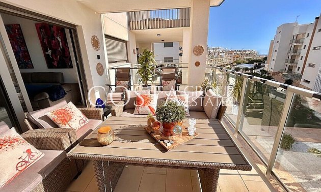 Resale - Apartments -
Orihuela - Villamartin