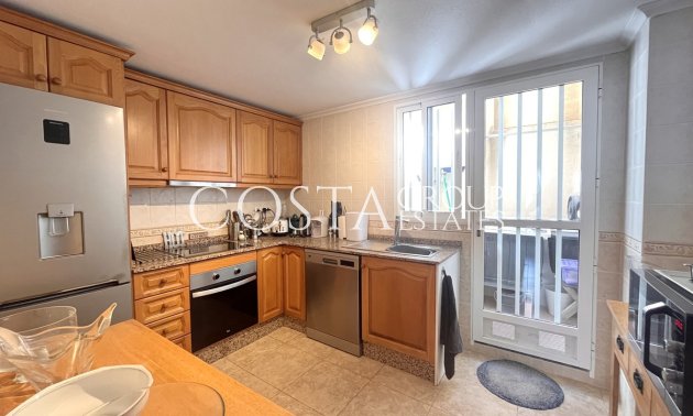 Resale - House -
Torrevieja - La Mata