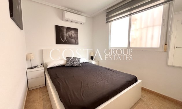 Resale - House -
Torrevieja - La Mata