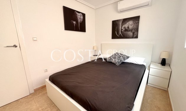 Resale - House -
Torrevieja - La Mata