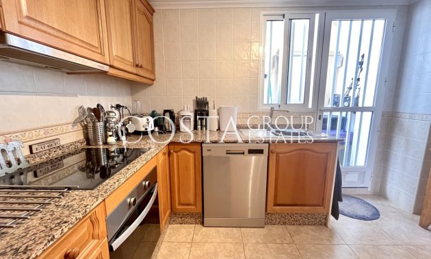 Resale - House -
Torrevieja - Torrevieja Centro