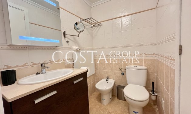 Resale - House -
Torrevieja - Torrevieja Centro