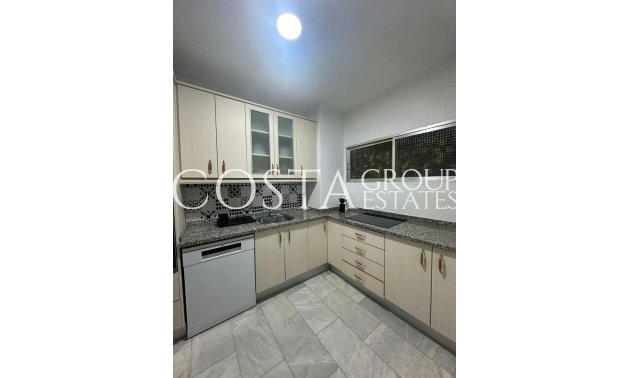 Resale - Apartments -
Alicante - Alicante Centro