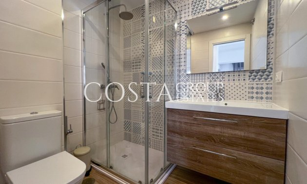 Herverkoop - Apartments -
Alicante - Alicante Centro