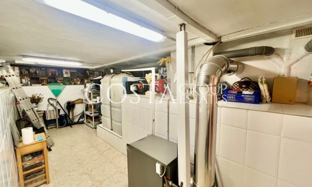 Resale - House -
Torrevieja - Torrevieja Centro