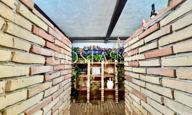 Resale - House -
Torrevieja - Torrevieja Centro