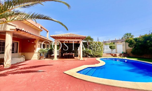 Resale - House -
Torrevieja - Torrevieja Centro