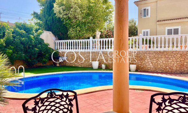 Resale - House -
Torrevieja - Torrevieja Centro