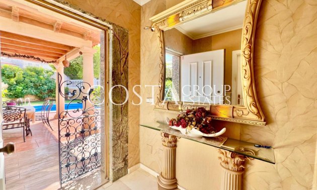 Resale - House -
Torrevieja - Torrevieja Centro