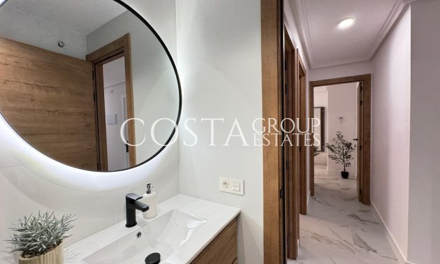 Resale - Apartments -
Torrevieja - Torrevieja Centro