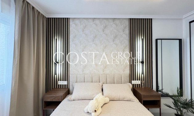 Resale - Apartments -
Torrevieja - Torrevieja Centro