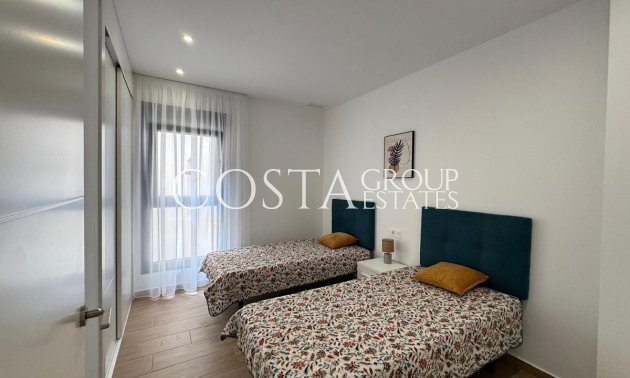 Resale - Apartments -
Torrevieja - Torrevieja Centro