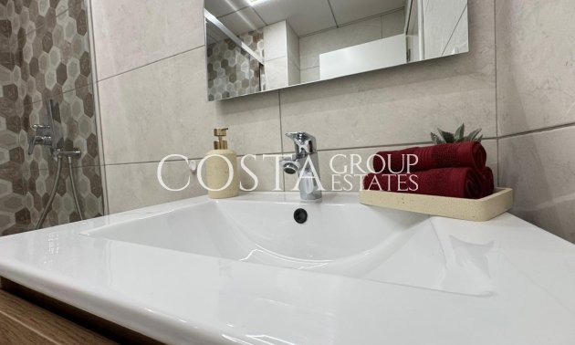 Resale - Apartments -
Torrevieja - Torrevieja Centro