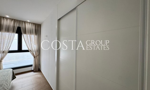 Resale - Apartments -
Torrevieja - Torrevieja Centro