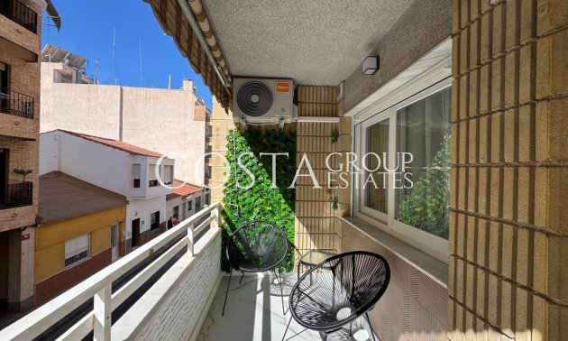 Resale - Apartments -
Torrevieja - Torrevieja Centro