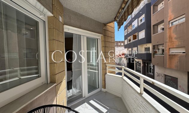 Resale - Apartments -
Torrevieja - Torrevieja Centro