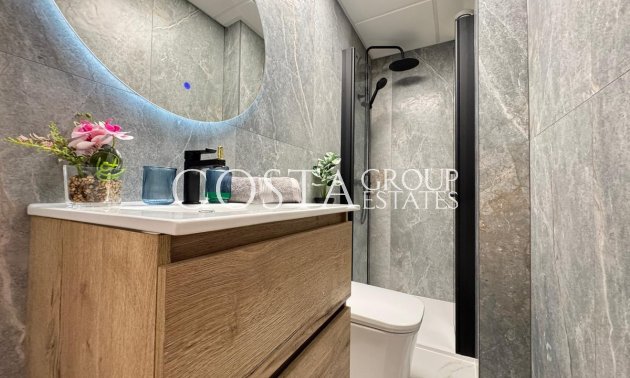 Resale - Apartments -
Torrevieja - Torrevieja Centro