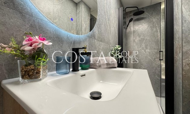 Resale - Apartments -
Torrevieja - Torrevieja Centro