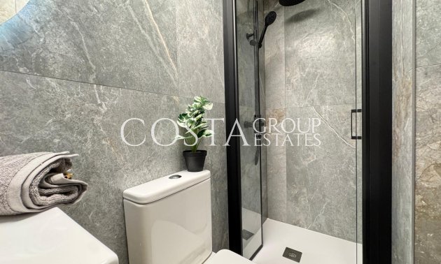 Resale - Apartments -
Torrevieja - Torrevieja Centro