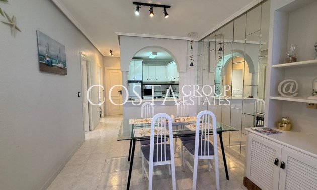 Resale - House -
Torrevieja - Torrevieja Centro