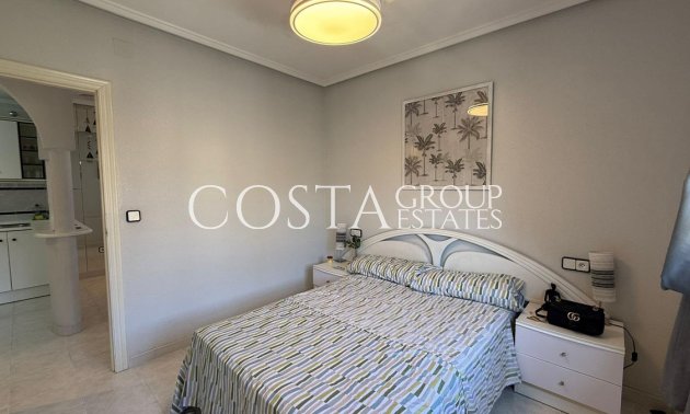 Resale - House -
Torrevieja - Torrevieja Centro