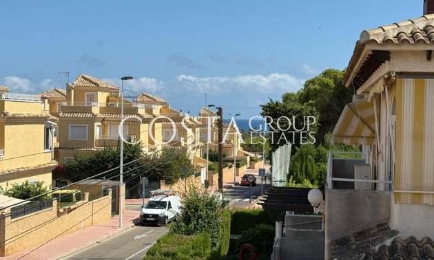 Resale - House -
Torrevieja - Torrevieja Centro