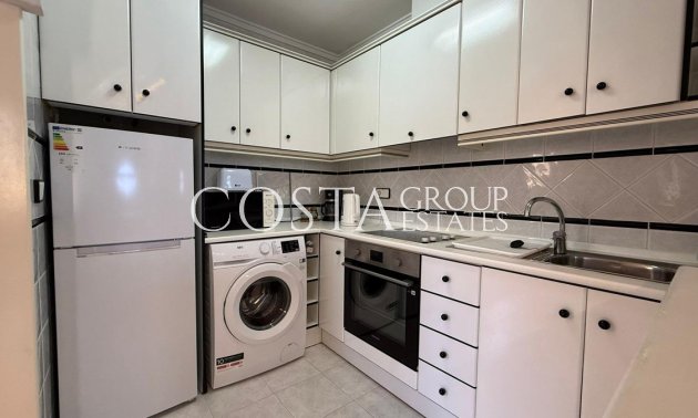 Resale - House -
Torrevieja - Torrevieja Centro