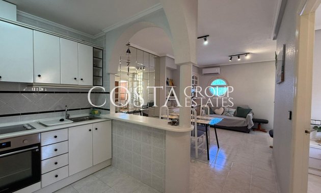 Resale - House -
Torrevieja - Torrevieja Centro