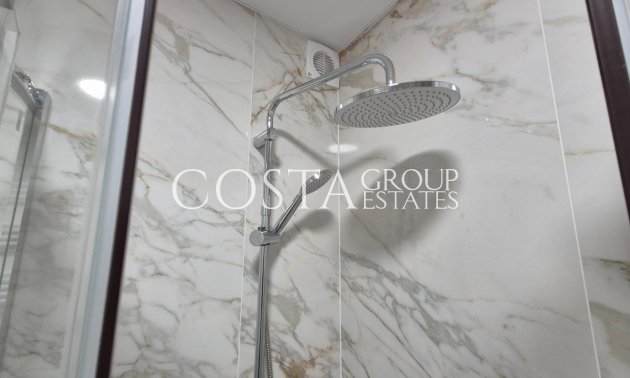 Resale - Apartments -
Torrevieja - Torrevieja Centro