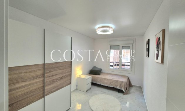 Resale - Apartments -
Torrevieja - Torrevieja Centro