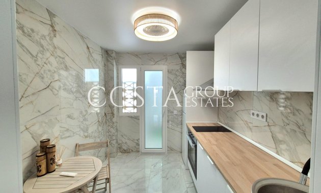 Resale - Apartments -
Torrevieja - Torrevieja Centro