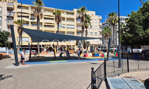 Resale - Apartments -
Torrevieja - Torrevieja Centro