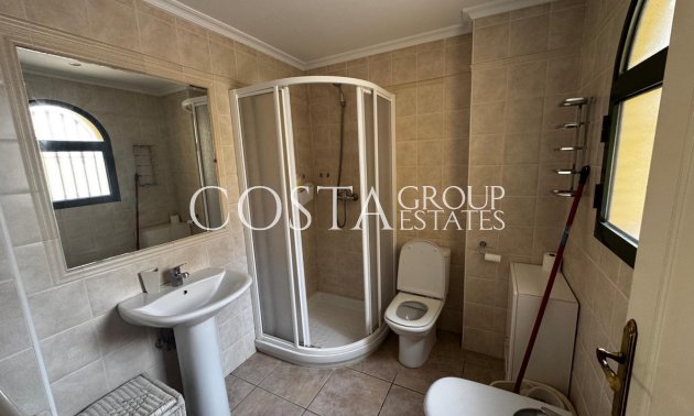 Revente - Maison -
Orihuela - Orihuela Costa